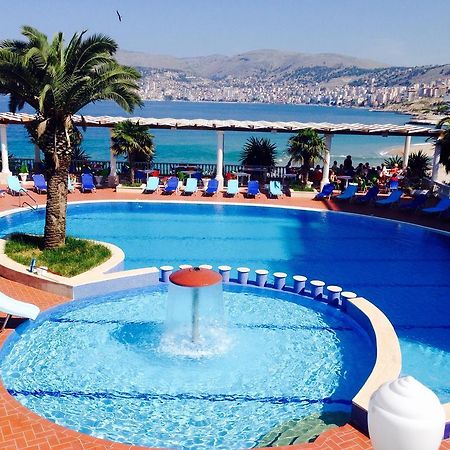 Hotel Dodona Sarandë エクステリア 写真