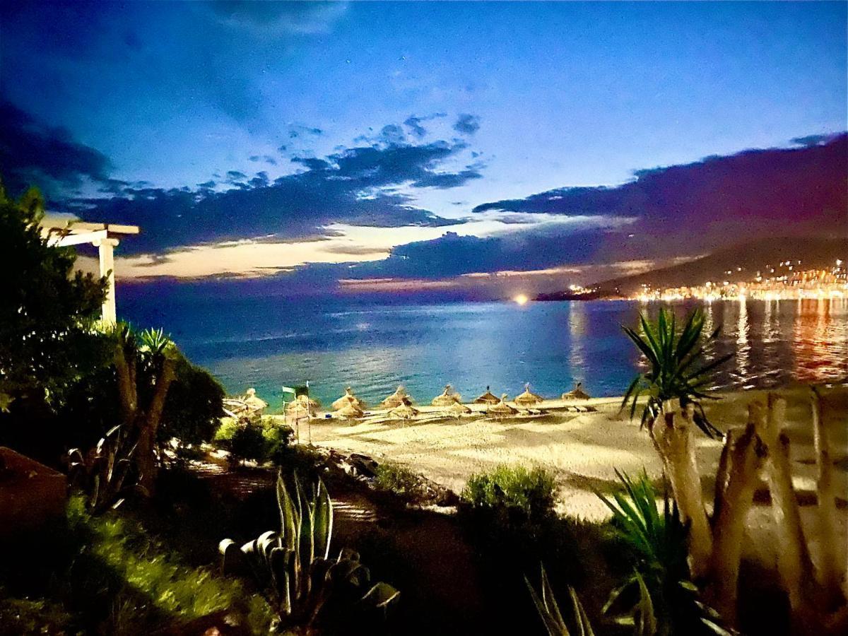 Hotel Dodona Sarandë エクステリア 写真