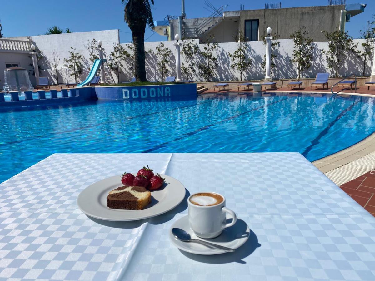 Hotel Dodona Sarandë エクステリア 写真