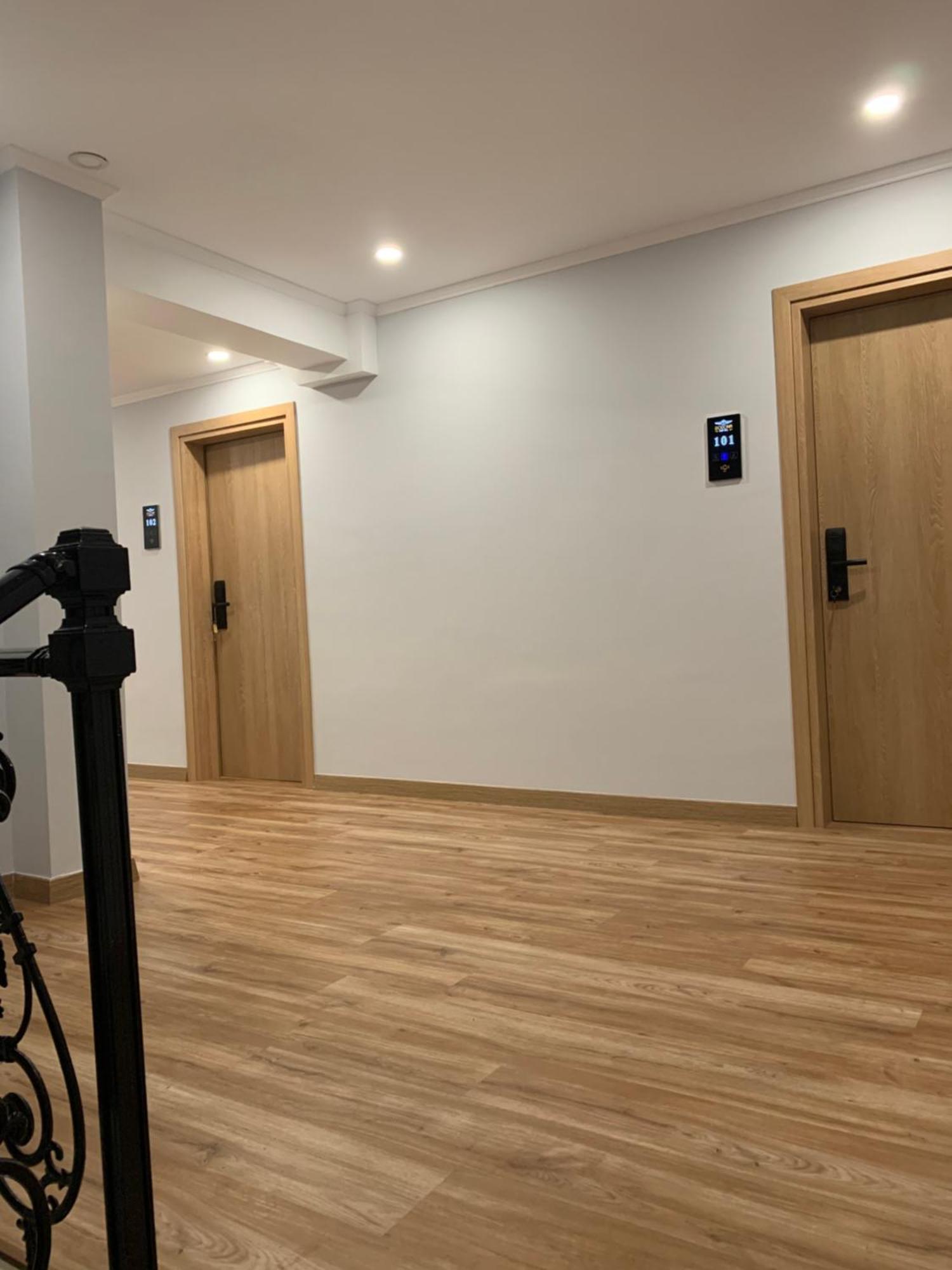 Hotel Dodona Sarandë エクステリア 写真