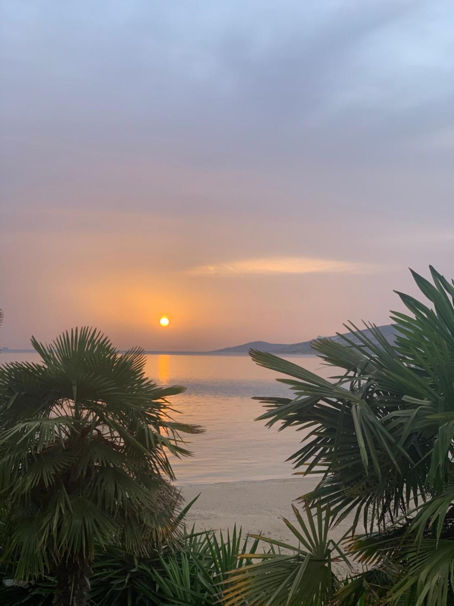 Hotel Dodona Sarandë エクステリア 写真