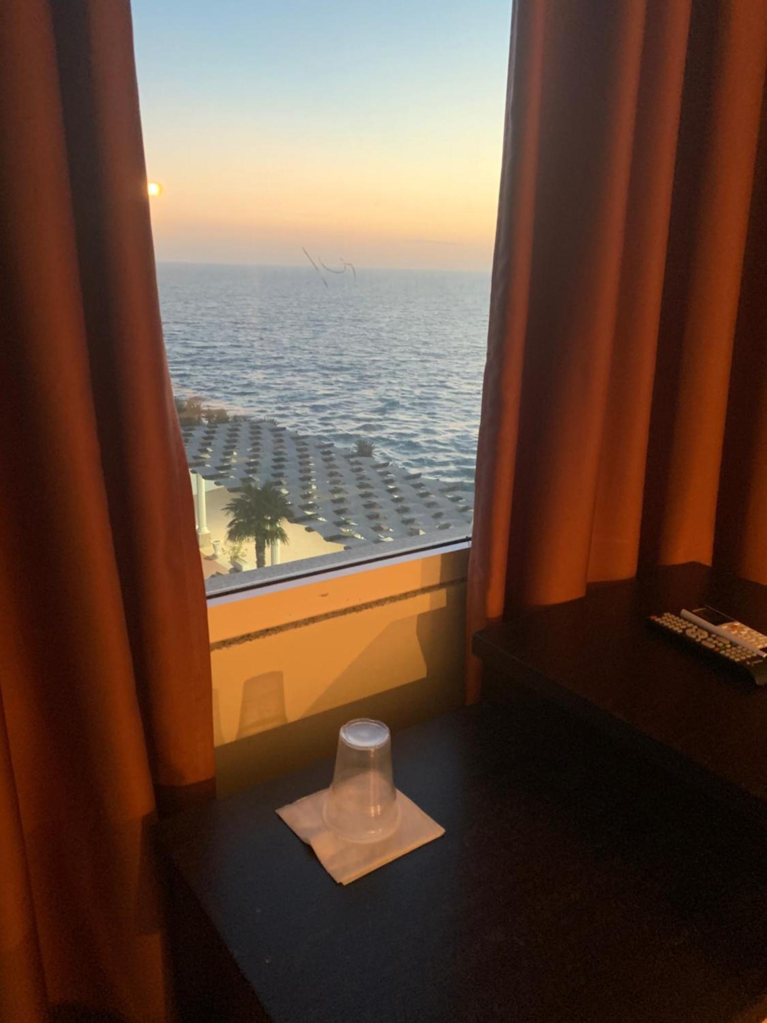Hotel Dodona Sarandë エクステリア 写真