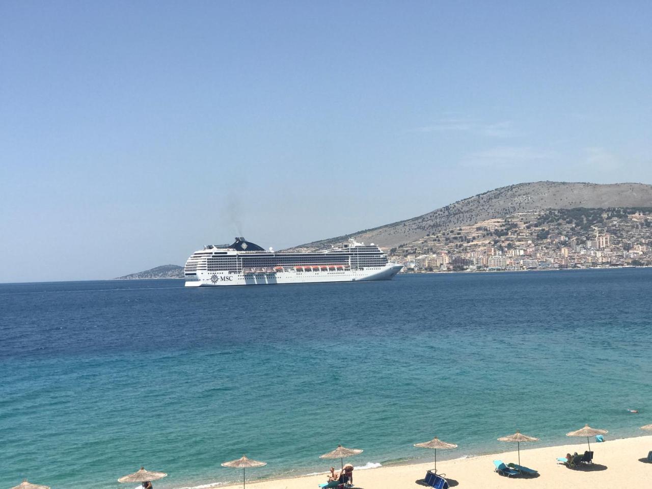 Hotel Dodona Sarandë エクステリア 写真