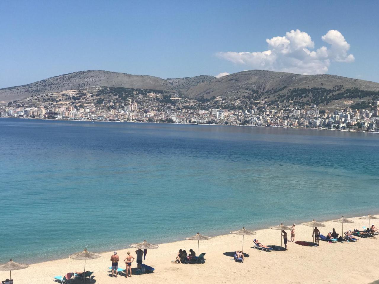 Hotel Dodona Sarandë エクステリア 写真