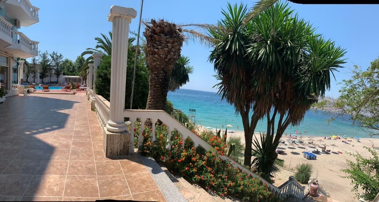 Hotel Dodona Sarandë エクステリア 写真